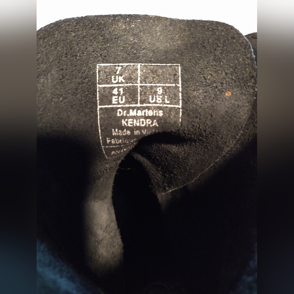 Dr. MARTENS KENDRA WOMEN'S LEATHER HEELED BOOTS - Picture 7 of 8